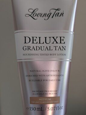 Loving Tan Deluxe Gradual Tan - Medium